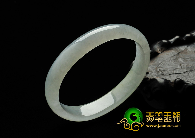 冰种晴水带淡黄翡缅甸翡翠A货贵妃镯（59.9mm-50.4mm）