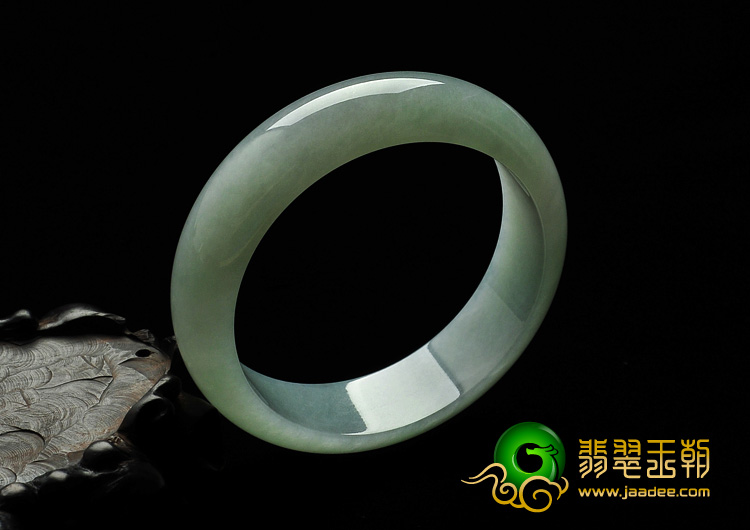 糯冰种晴水缅甸翡翠A货手镯（58mm）