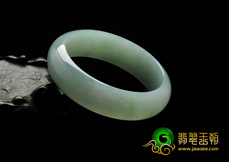 糯冰种晴水缅甸翡翠A货手镯（58mm）