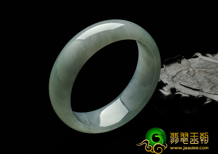 糯冰种晴水缅甸翡翠A货手镯（56.9mm）