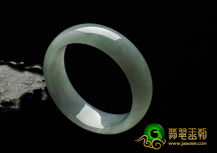 糯冰种晴水缅甸翡翠A货手镯（56.9mm）