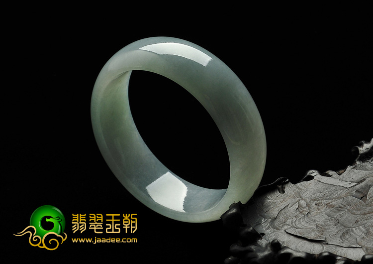 糯冰种晴水缅甸翡翠A货手镯（57.2mm）
