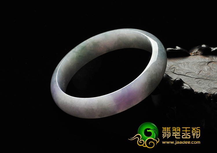 糯冰种春带彩缅甸翡翠A货手镯（57mm）