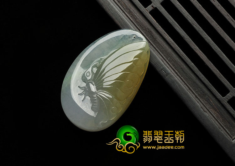 冰种黄翡略飘花缅甸翡翠A货蝴蝶挂件