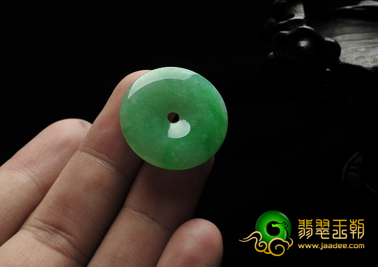 糯冰种翠色缅甸翡翠A货平安扣挂件