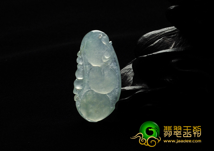 冰种晴水缅甸翡翠A货四季豆挂件
