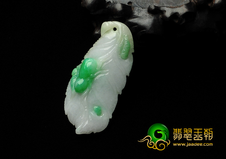 细糯种飘翠缅甸翡翠A货寻枝摘叶挂件