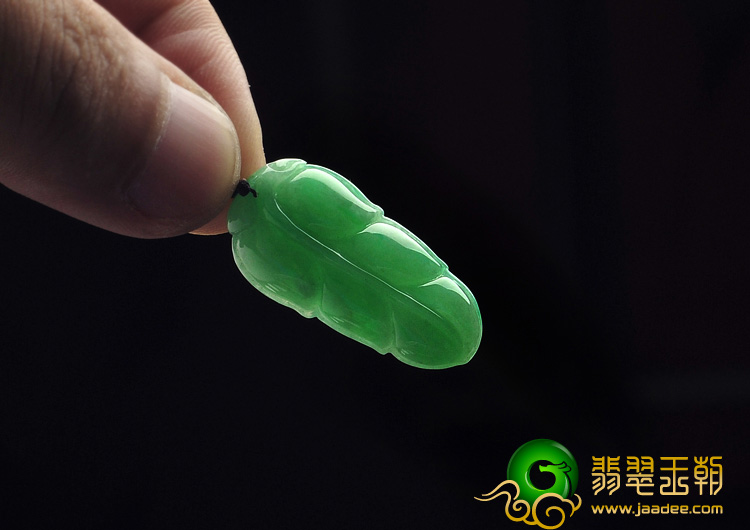 糯冰种翠色缅甸翡翠A货叶子挂件