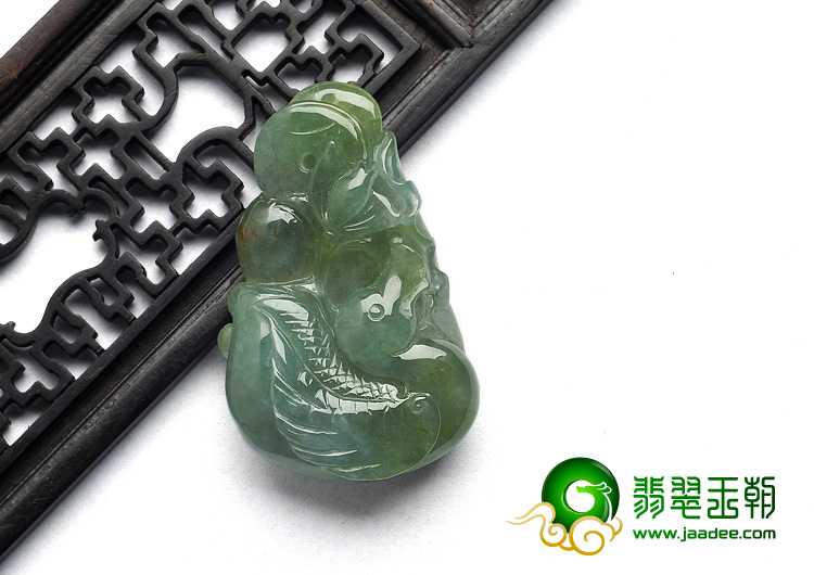 冰种晴水略带黄翡缅甸翡翠A货天鹅戏水挂件