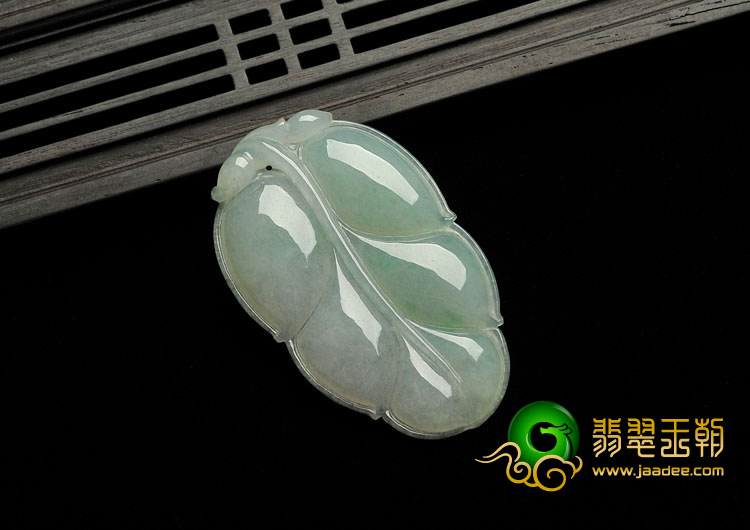糯冰种飘翠缅甸翡翠A货叶子挂件