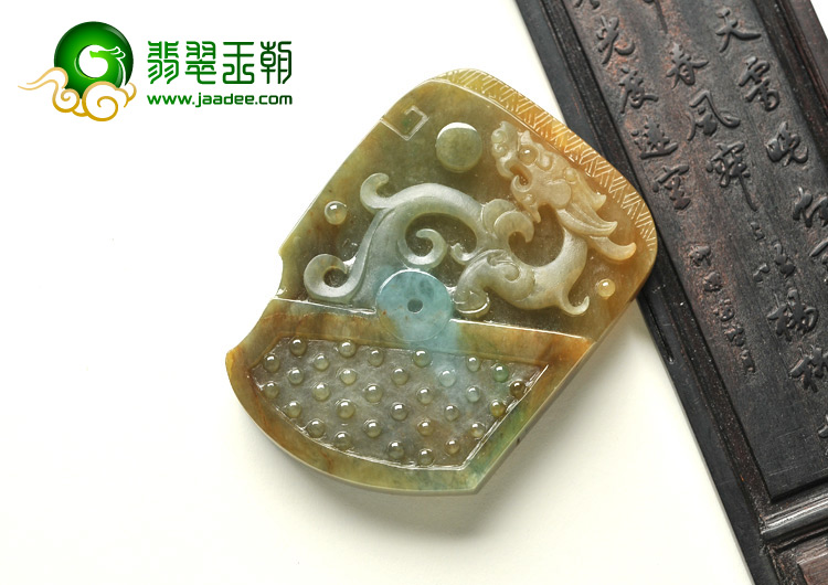 糯冰种青褐色缅甸翡翠A货仿古龙牌挂件