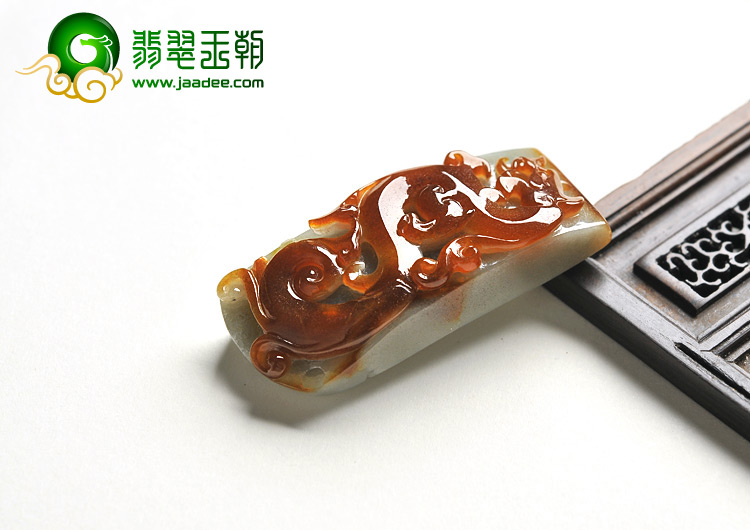 细糯种红翡缅甸翡翠A货龙挂件