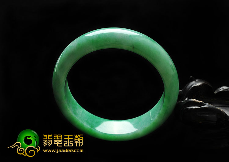 细糯种阳绿缅甸翡翠A货手镯（59.6mm）