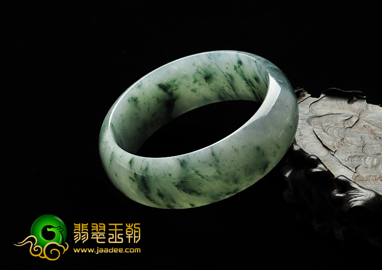 冰种飘花缅甸翡翠A货手镯（56.9mm）