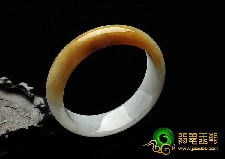 糯冰种黄翡缅甸翡翠A货手镯（55.6mm）