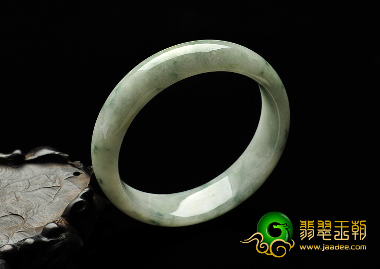 细糯种飘花缅甸翡翠A货手镯（58mm）