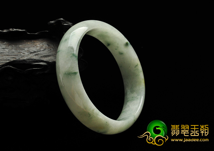 细糯种飘花缅甸翡翠A货手镯（58mm）