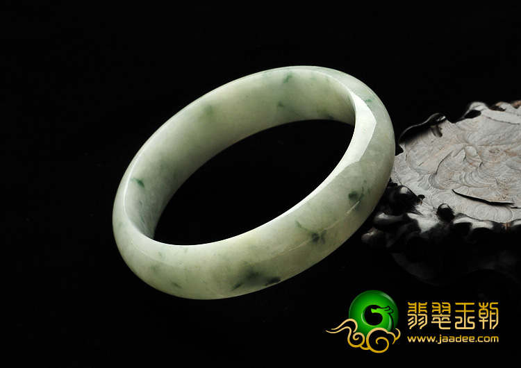 细糯种飘花缅甸翡翠A货手镯（58mm）