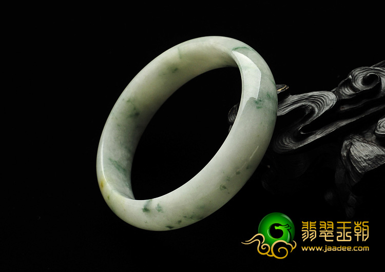 细糯种飘花缅甸翡翠A货手镯（58mm）