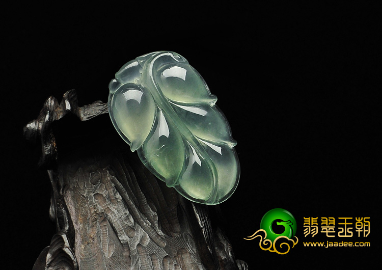 冰玻种晴水缅甸翡翠A货叶子挂件