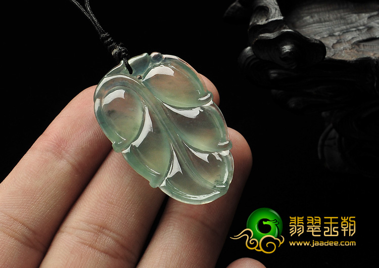 冰玻种晴水略飘花缅甸翡翠A货叶子挂件