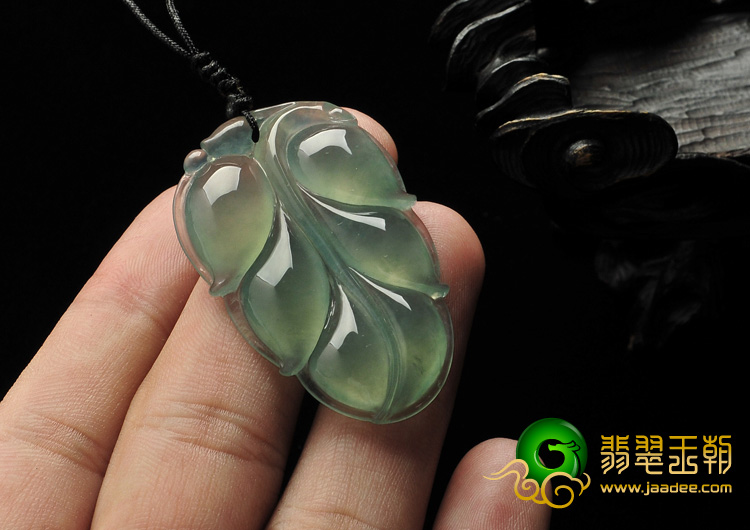 冰玻种晴水缅甸翡翠A货叶子挂件