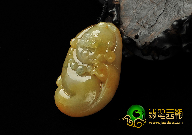 糯冰种黄翡缅甸翡翠A货笑佛挂件