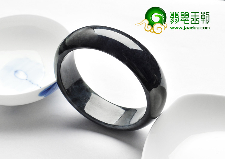 细糯种黑色缅甸翡翠A货手镯（57mm）
