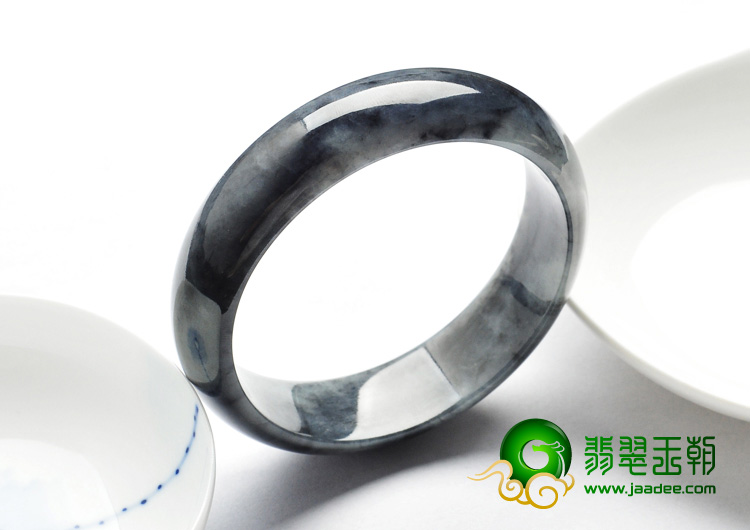 细糯种黑色缅甸翡翠A货手镯（58.2mm）