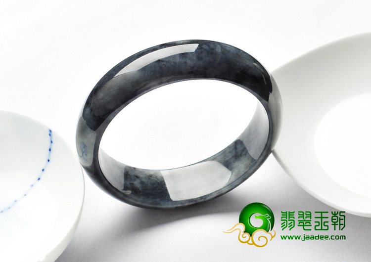 细糯种黑色缅甸翡翠A货手镯（58.2mm）