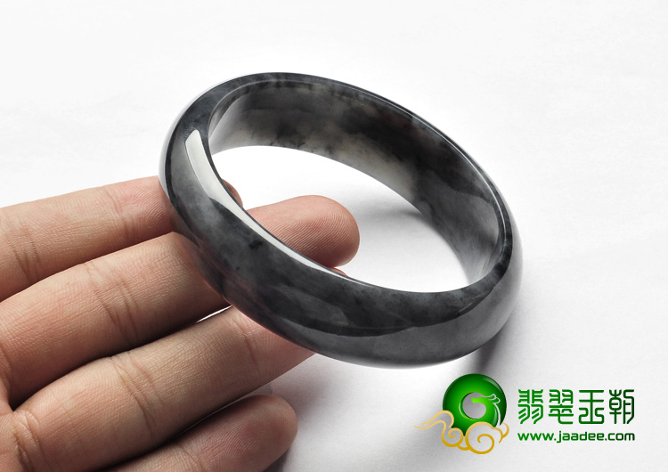 细糯种黑色缅甸翡翠A货手镯（58.2mm）