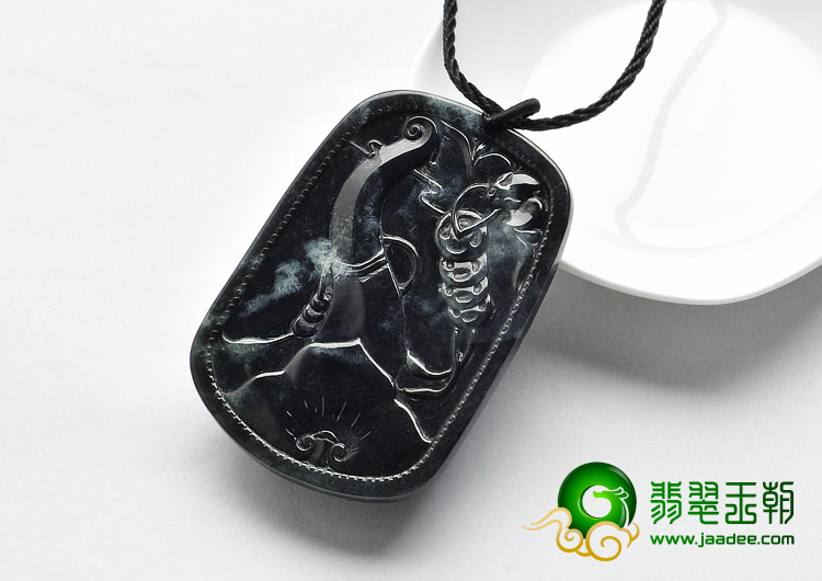 细糯种黑色缅甸翡翠A货抓住机遇挂件