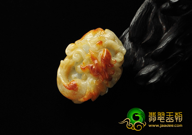 细糯种红黄翡缅甸翡翠A货飞龙挂件