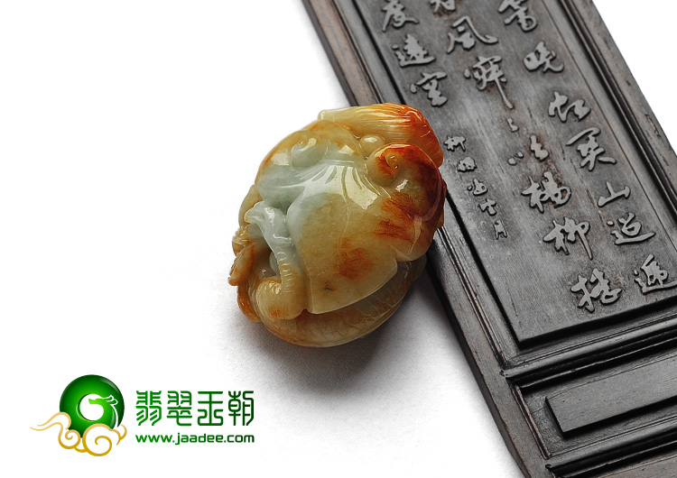 细糯种红黄翡缅甸翡翠A货飞龙挂件