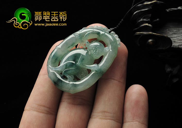 糯冰种飘花缅甸翡翠A货灵猴献寿挂件