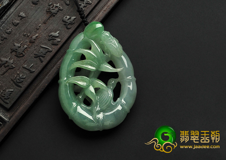 糯冰种晴水略飘翠缅甸翡翠A货鸟语蝉鸣挂件