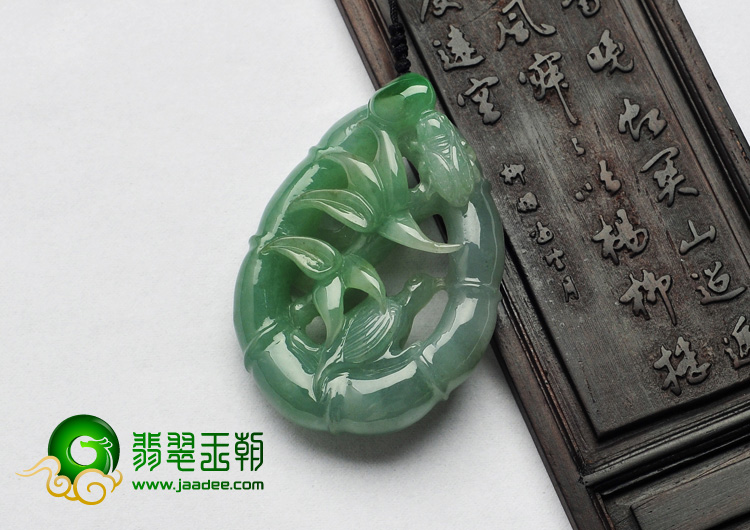 糯冰种晴水略飘翠缅甸翡翠A货鸟语蝉鸣挂件