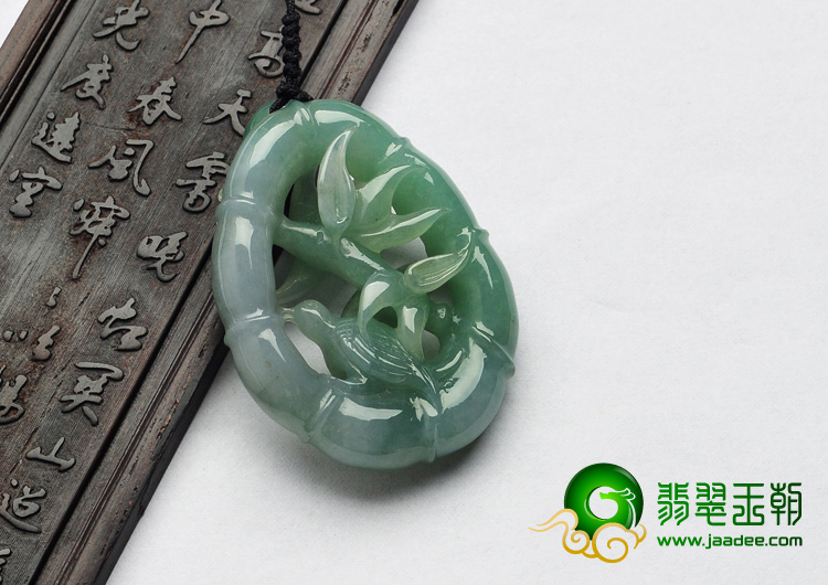 糯冰种晴水略飘翠缅甸翡翠A货鸟语蝉鸣挂件