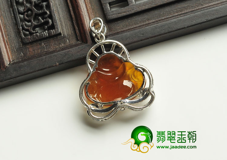 冰种红黄翡缅甸翡翠A货镶白金玉佛胸坠（真钻）