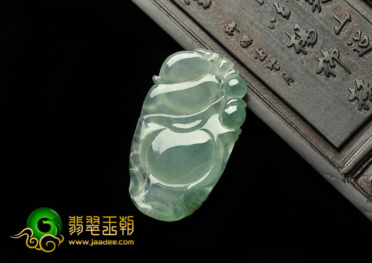 冰种晴水缅甸翡翠A货逍遥佛挂件