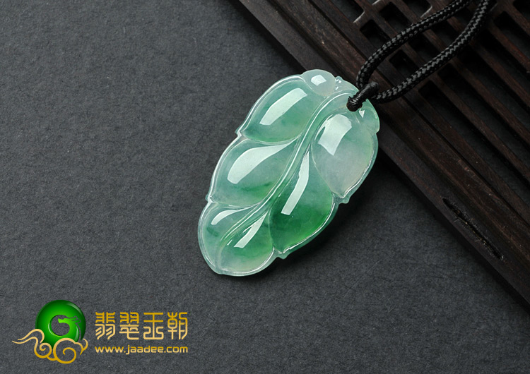 feicui冰种飘花缅甸翡翠A货叶子挂件