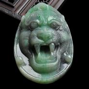 细糯种灰色带翠缅甸翡翠A货虎头挂件/手玩件