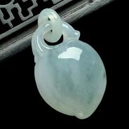 冰种飘花缅甸翡翠A货寿桃挂件