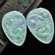 糯冰种春带彩缅甸翡翠A货心形龙牌（一对）