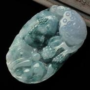 糯冰种飘花缅甸翡翠A货年年有余挂件