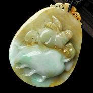 糯冰种三彩缅甸翡翠A货玉兔献瑞挂件