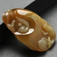糯冰种褐黄翡缅甸翡翠A货年年有余挂件