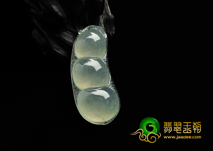 冰种晴水缅甸翡翠A货四季豆挂件
