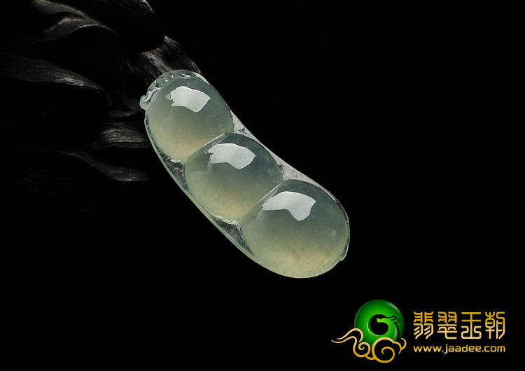 冰种晴水缅甸翡翠A货四季豆挂件