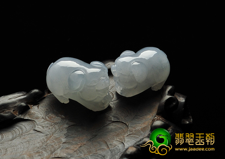 feicui糯冰种晴水缅甸翡翠A货福猪挂件（单价）